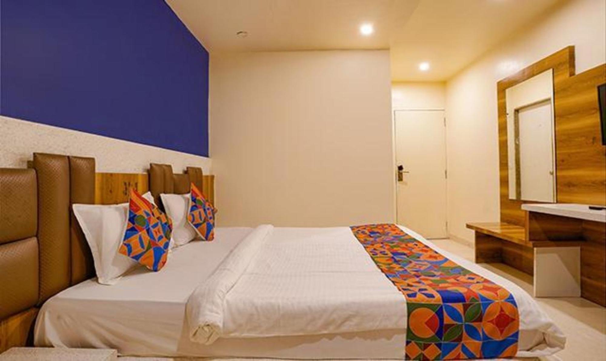 Fabexpress Veera Residency Hotell Mumbai Eksteriør bilde