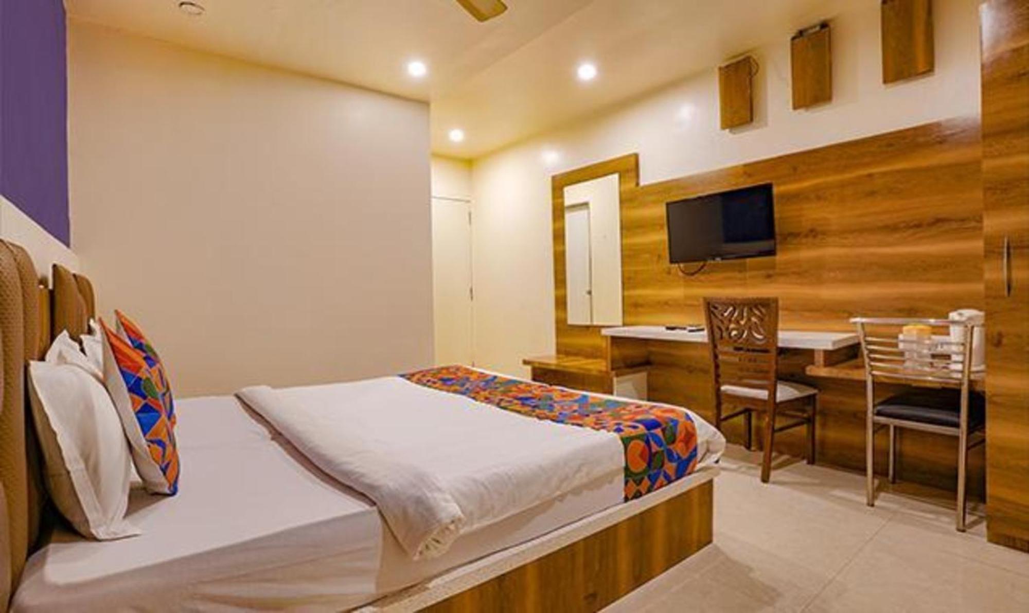 Fabexpress Veera Residency Hotell Mumbai Eksteriør bilde